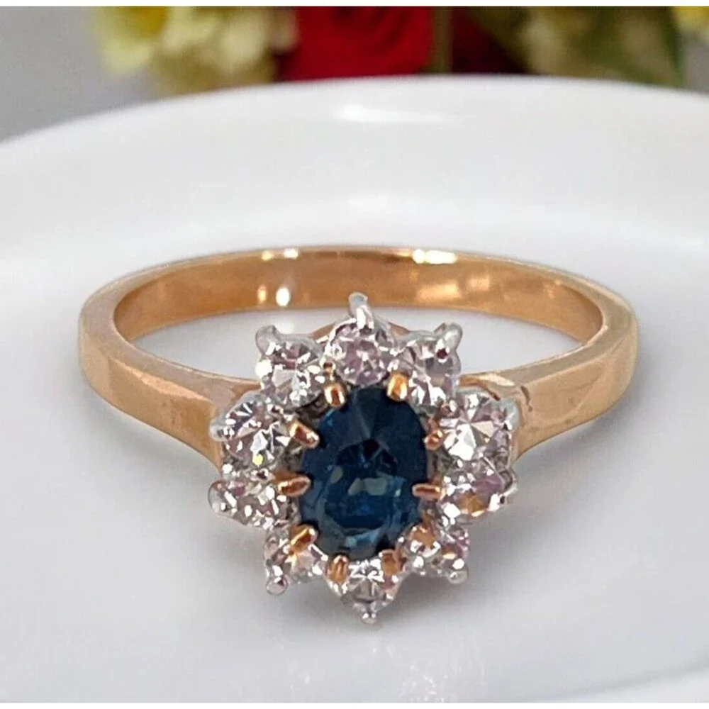 Vintage 1980s Ring Size 8 Blue Austrian Crystal Cluster Gold Plated - 10N